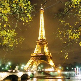 Parigi o a bordo di MSC Musica in viaggio verso le isole greche: ecco le proposte per metà maggio di Polaris Viaggi