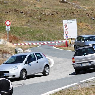 Rimossa la sbarra che sino a qualche giorno fa chiudeva la Provinciale 234 a Pian Regina