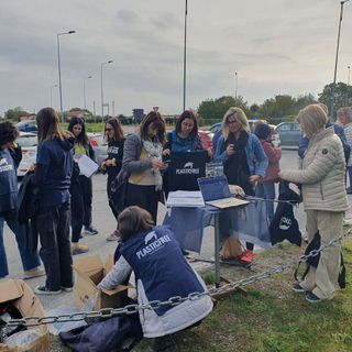 Caraglio: Plast Free Cuneo in azione per la raccolta di mozziconi