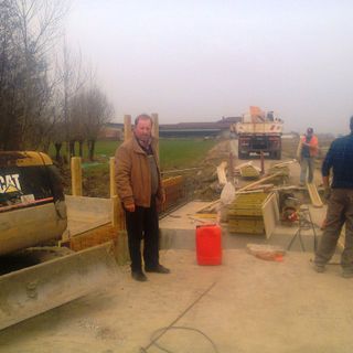 Dario Miretti sul cantiere di via Cagnola