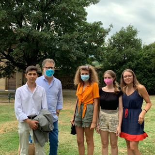 Anche i ragazzi del Rotaract di Saluzzo all'incontro con Fabio Fazio Anche i ragazzi del Rotaract di Saluzzo all'incontro con Fabio Fazio