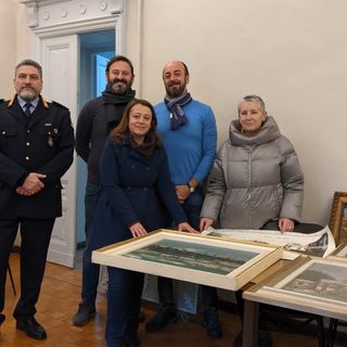 Cuneo, la Polizia locale recupera otto opere d'arte di proprietà del Comune