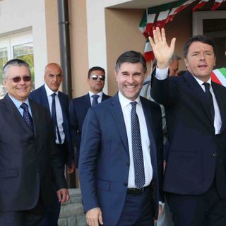Il viceministro Olivero con Renzi nella lunga e intensa giornata in provincia di Cuneo