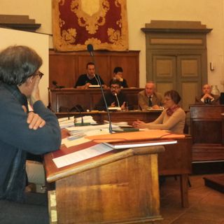 Il Consiglio comunale di Saluzzo in un'immagine di repertorio