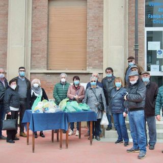 La protesta del Circolo Acli di Saluzzo e le foto insieme a Calderoni, Lingua e Falda - FOTO MAURO PIOVANO La protesta del Circolo Acli di Saluzzo e le foto insieme a Calderoni, Lingua e Falda - FOTO MAURO PIOVANO