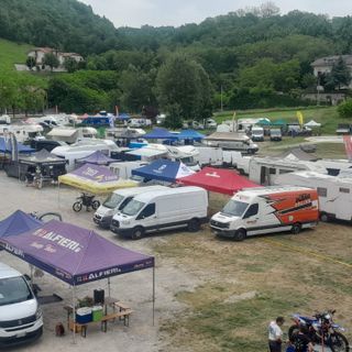 L'arrivo delle moto e la preparazione, ieri, sabato 8 giugno