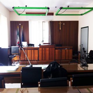 Coppia di coniugi comprava suini, poi non li pagava: denunciato per truffa il marito, assolta la moglie