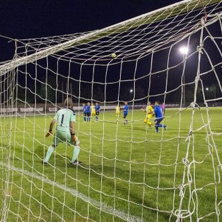 Ad Alba scendono in campo le nazionali Vaticana, Parlamentari, Sindaci e Spettacolo per l’evento solidale "Regala un sorriso" Ad Alba scendono in campo le nazionali Vaticana, Parlamentari, Sindaci e Spettacolo per l’evento solidale "Regala un sorriso"