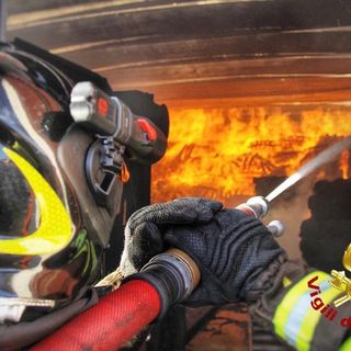 A fuoco la cella frigorifera in una macelleria di Mombasiglio