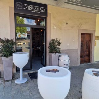 Vinicola23 procede spedita nella propria crescita. Prossima apertura a Barolo lunedì 17 ottobre