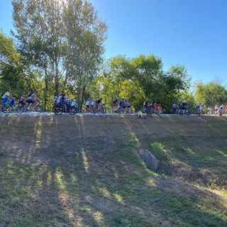 “Alba in bici” e “Sport in piazza”: domenica 17 settembre doppio appuntamento sotto le torri