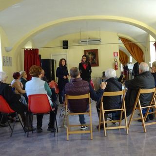 Ripartono a Bra gli incontri dell’Alzheimer Cafè