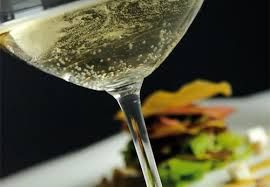 Secondo Coldiretti a Capodanno vince la tradizione vitivinicola piemontese