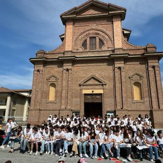 Cuneo, la scuola primaria Damiano e la secondaria Palatucci insieme per chiudere in festa l'anno scolastico