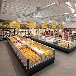 Il Natale è già arrivato allo Spaccio freschi Biraghi di Cavallermaggiore Il Natale è già arrivato allo Spaccio freschi Biraghi di Cavallermaggiore