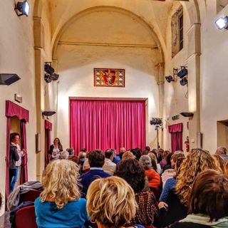 Successo al Teatro di San Michele Mondovì per la serata di commedia a sostegno del Canile Rifugio 281