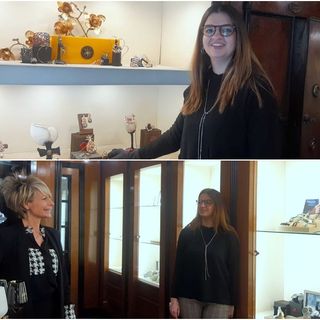 Saluzzo, Alessandra Bonada nella sua gioielleria l'Albero delle Gioie, sotto Simona Chiola e Alessandra Bonada