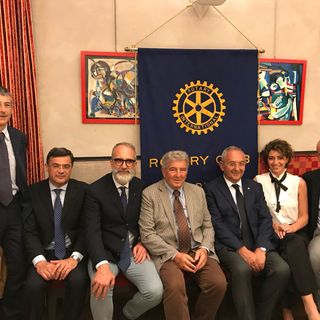 La famiglia Frandino alla conviviale Rotary con il presidente Andrea Galleano La famiglia Frandino alla conviviale Rotary con il presidente Andrea Galleano