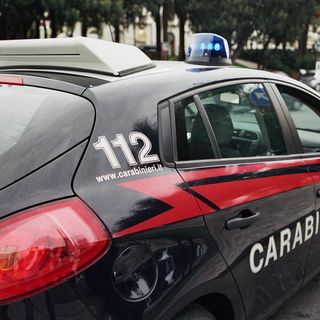 Bagnolo Piemonte, colpi di pistola contro il figlio 31enne dell'ex convivente al termine di una furiosa discussione