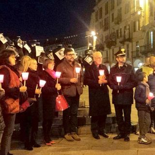 Saluzzo, una immagine della fiaccolata 2016