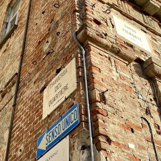 Cantieri in zona Caserma a Saluzzo: i lavori saranno terminati prima dello shopping natalizio Cantieri in zona Caserma a Saluzzo: i lavori saranno terminati prima dello shopping natalizio