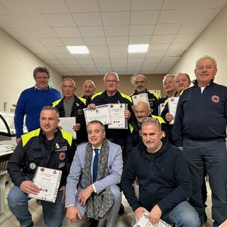 Attestati per i volontari della Protezione Civile di Castelletto Stura Attestati per i volontari della Protezione Civile di Castelletto Stura