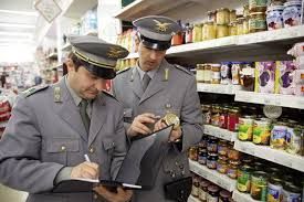 Fossano, vendeva formaggi scaduti.Sequestrati dal Corpo Forestale dello Stato