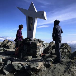 A fine agosto la salita al Viso Mozzo per celebrare i 30 anni dalla posa della croce