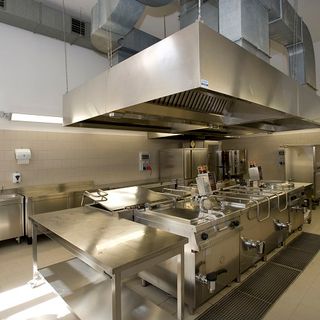 Porte aperte alla mensa comunale di Bra