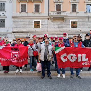 Una rappresentanza cuneese alla manifestazione di Roma indetta dalla Cgil