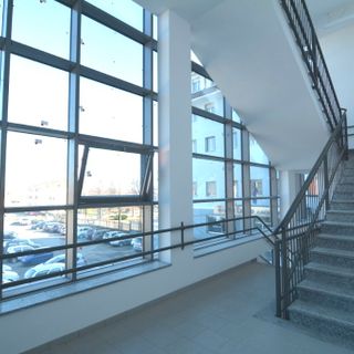 Si inaugura il nuovo blocco scale esterno con montalettighe di sicurezza alla Casa di riposo di Revello