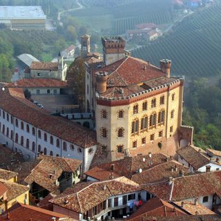 “Disegniamo l’arte” nei Castelli di Serralunga e Barolo
