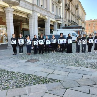 "Se vogliamo continuare a esistere, fuori la guerra dalla Storia!"