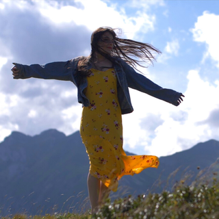 &quot;Finché sale il caffè&quot;: il primo singolo di Edi girato tra gli spazi aperti e la natura del Cuneese