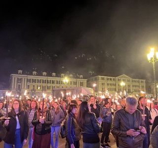 La Fiaccolata della Libertà apre a Cuneo le celebrazioni del 25 aprile