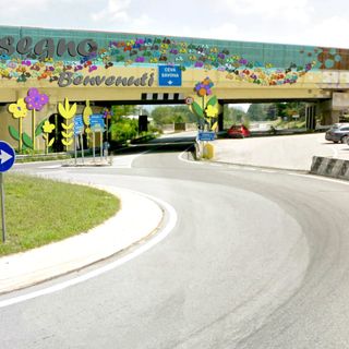 Lesegno vuole riqualificare il cavalcavia a ingresso paese con un murales a tema &quot;Vespa&quot;