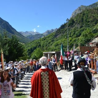 Al Preit di Canosio la rievocazione storica della Bahìo di San Lorenzo