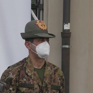 Il generale Figliuolo in visita all'hub vaccinale della caserma Vian di Cuneo Il generale Figliuolo in visita all'hub vaccinale della caserma Vian di Cuneo