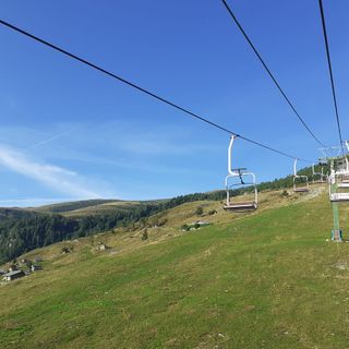 Pian Munè di Paesana: seggiovia ancora aperta e rifugi pronti ad accogliervi