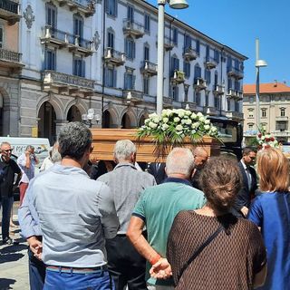 Cuneo dà l'ultimo saluto ad Aurelia Della Torre "simbolo dell'emancipazione femminile, donna solare, discreta buona e appassionata" Cuneo dà l'ultimo saluto ad Aurelia Della Torre "simbolo dell'emancipazione femminile, donna solare, discreta buona e appassionata"