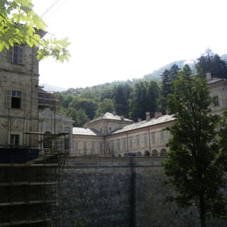 Garessio, il futuro si rispecchia nel Marachella Gruppo: cittadini favorevoli al progetto per il Castello di Val Casotto