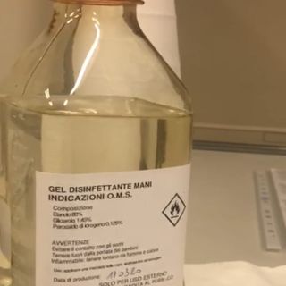 Sanità: prodotte nei laboratori Arpa Piemonte otto tonnellate di gel igienizzante per forze dell'ordine e personale sanitario