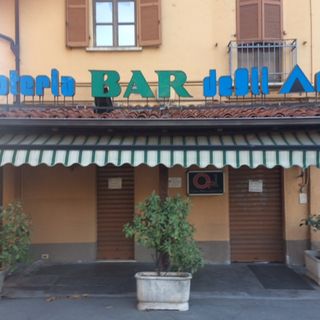 Cuneo, Bar degli Angeli chiuso per fare posto ad un ristorante?
