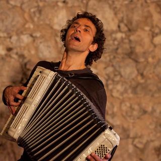 Da Biodiversity lo spettacolo teatrale Dinosauri a Cuneo