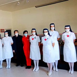 Mondovì: cinque aspiranti "Crocerossine" hanno concluso il primo anno di studio Mondovì: cinque aspiranti "Crocerossine" hanno concluso il primo anno di studio