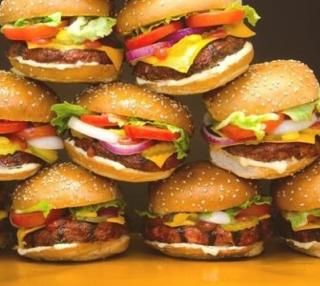 #collisioni15 a Barolo: dal 17 al 21 luglio gli hamburger della Fassoneria per i fans di Fedez, Knopfler e Sting