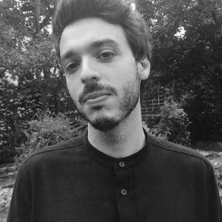 Stalin + Bianca parla spagnolo: tradotto il libro del fossanese Iacopo Barison