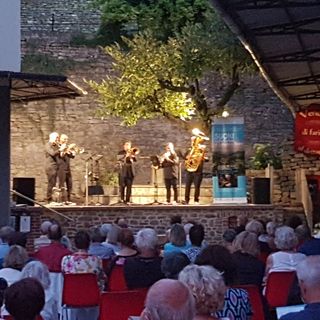 Un momento dell'esibizione al Mulino Marino