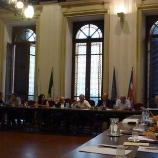 Il Consiglio comunale albese del 30 agosto (© targatocn.it)