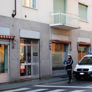 Disposta la chiusura di un phone center a Bra: l'attività abusiva scoperta dalla polizia municipale